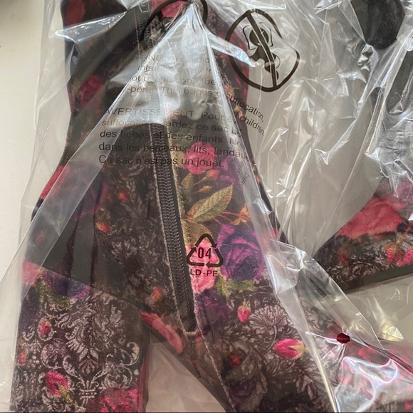 Sample - Picture 3 of 6